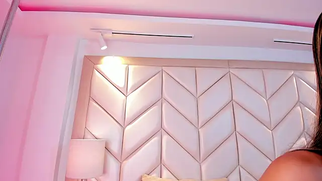 NairobiLee online show from April 13, 12:17 pm