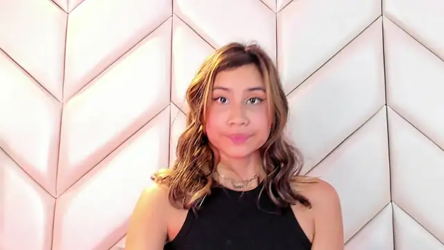 NairobiLee online show from March 10, 11:36 am