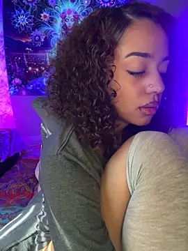 redbonejada online show from April 16, 9:25 pm