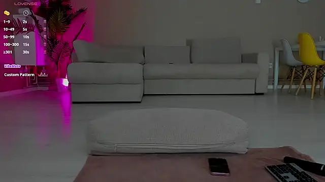 SugarPixiee online show from September 19, 10:25 am