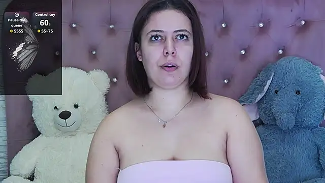 Snapshot of SophiaStarr chatting on October 18, 8:54 pm SophiaStarr online show from October 18, 8:54 pm