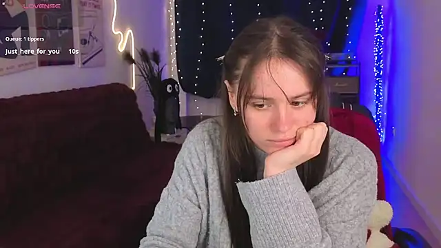 Emillias online show from February 6, 2:20 pm