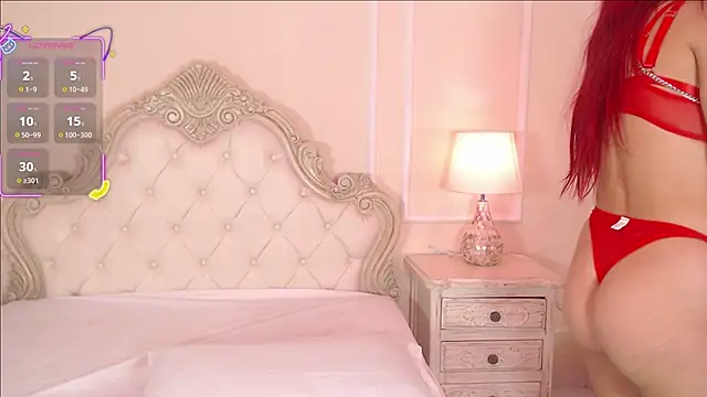 Snapshot of SamanthaPierce chatting on September 16, 12:02 pm SamanthaPierce online show from September 16, 12:02 pm
