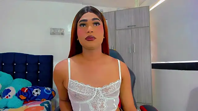 Snapshot of Hellen_moons__ chatting on September 20, 7:23 pm Hellen moons online show from September 20, 7:23 pm