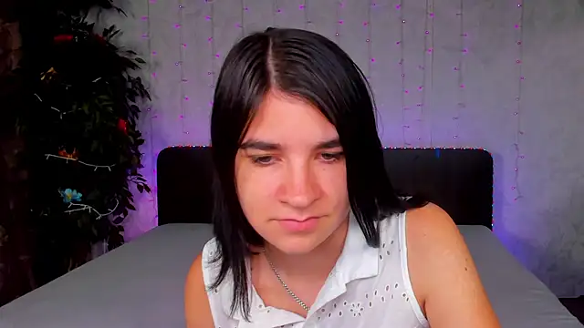  Polly Love  online show from September 16, 6:21 am