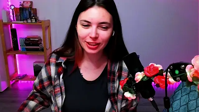 Snapshot of peaachybabe__ chatting on October 1, 7:19 pm peaachybabe online show from October 1, 7:19 pm