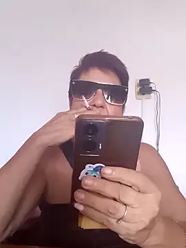 Ely Elenita online show from September 11, 6:58 am