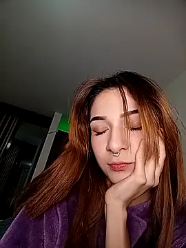 sweetmilk2006 online show from February 3, 4:54 am