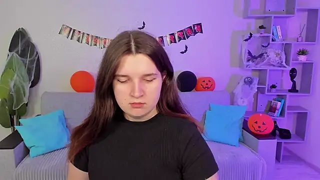 BonneyLove online show from November 3, 5:39 pm