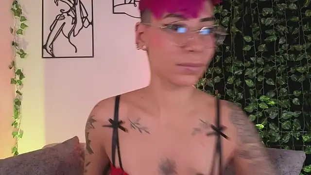 MiaMorgan  online show from February 2, 1:10 pm