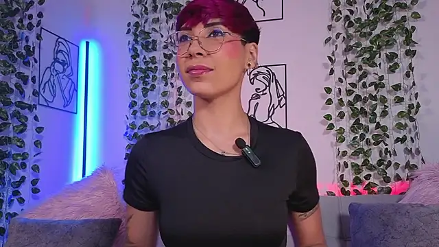 MiaMorgan  online show from March 27, 1:12 pm