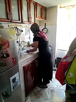 NAJWA-ARAB online show from November 12, 4:05 pm