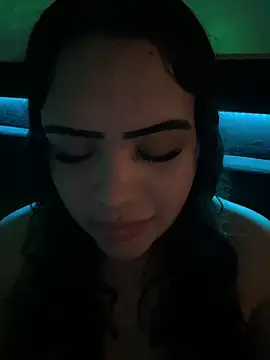 iTrapXXX online show from April 12, 10:07 am