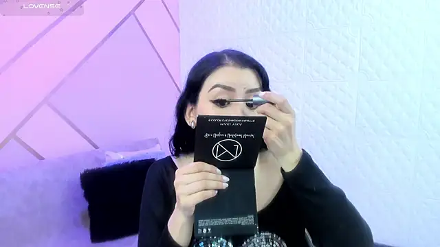 Violetaa diazz online show from February 28, 9:14 pm