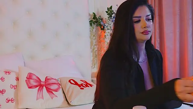 Amberseyes online show from May 1, 4:59 am