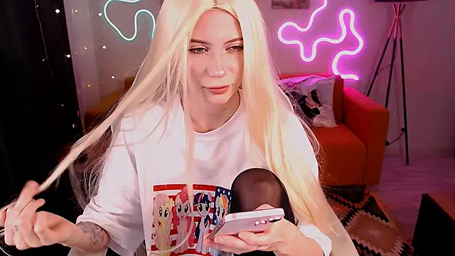 Sweet Richal online show from November 8, 9:09 pm