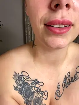 Lola Hale online show from November 16, 7:36 pm