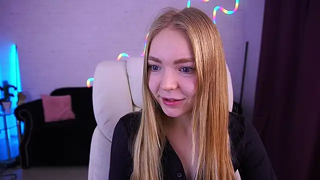 EmilySunshineS online show from December 3, 9:33 am