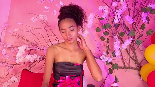 Charlotte Love10 online show from June 3, 2:33 pm