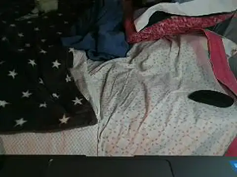 VeneRed online show from March 23, 8:26 pm