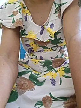 Melody Shyla online show from October 28, 11:31 pm