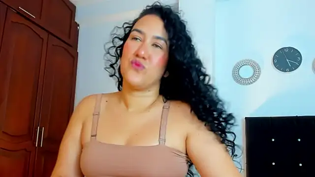 kathyajhonss online show from April 18, 10:20 pm