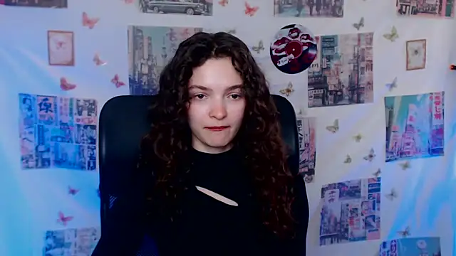  SusieSu  online show from April 22, 12:13 pm