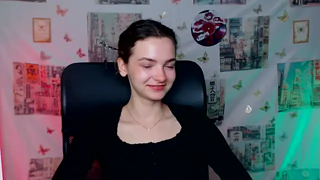  SusieSu  online show from April 15, 6:36 am