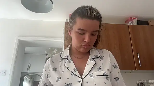 maisiesmithx online show from September 23, 12:03 pm