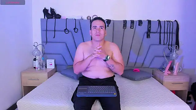 samy carson  online show from September 30, 3:34 am