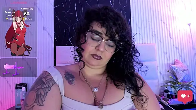 Reginavegaa online show from October 1, 11:48 am