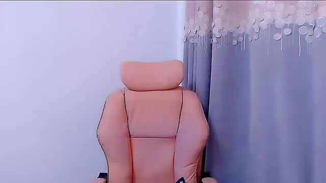 Snapshot of Little-sweet chatting on September 28, 2:18 am Little-sweet online show from September 28, 2:18 am