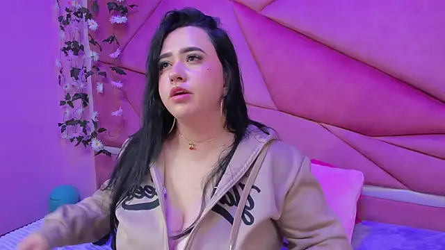 Victoria Rossy online show from October 9, 8:02 pm