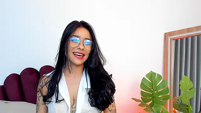 SweetGirl       online show from February 16, 2:39 pm