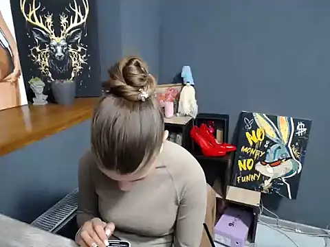 Snapshot of felicity_gold chatting on September 17, 6:55 am felicity gold online show from September 17, 6:55 am
