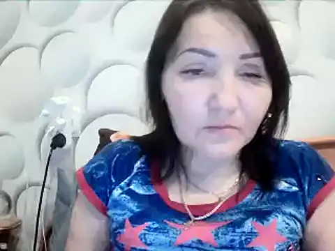 ClaireSunset online show from April 18, 5:59 pm