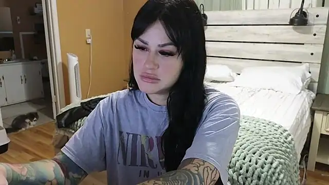 TexasTattooedHouseWife online show from November 3, 2:43 pm