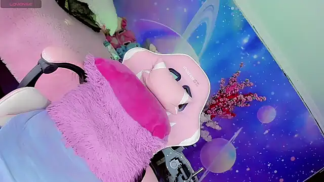 Thalia girl21 online show from April 18, 2:25 am