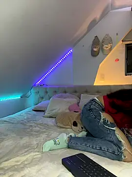 Scarlett Jazmin online show from September 27, 9:27 am