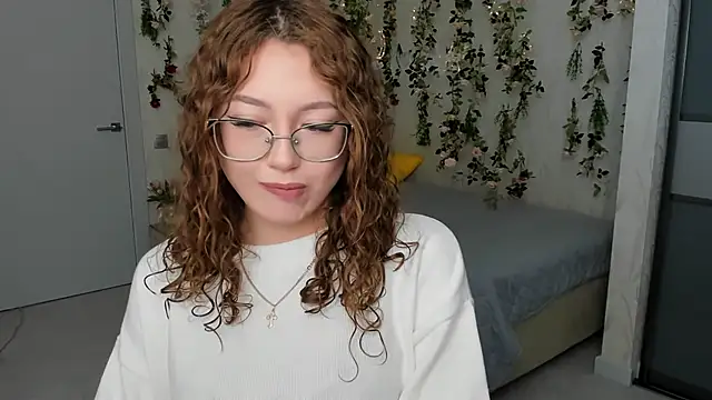 SereneFlame online show from October 3, 4:34 pm