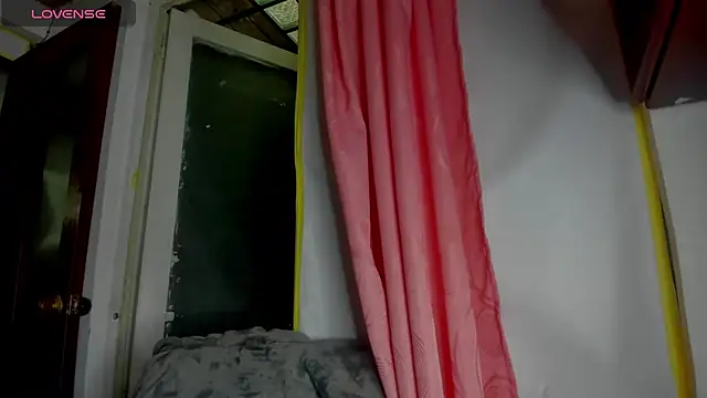 Nenita Hot  online show from November 28, 6:44 pm