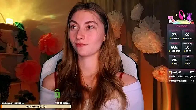 lady curls online show from April 10, 10:05 pm