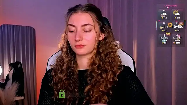 lady curls online show from November 26, 10:33 pm