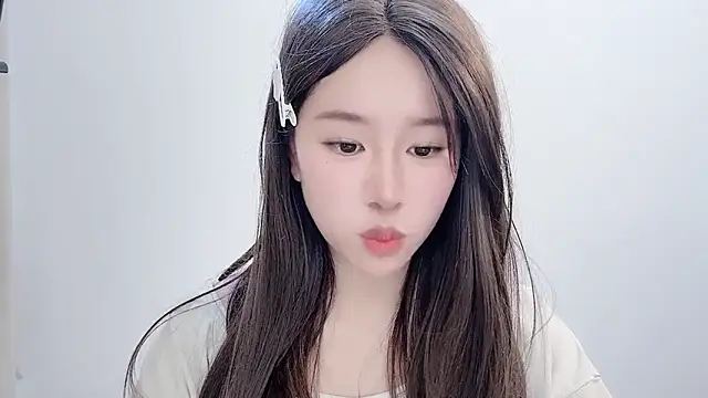 chloe-01 online show from November 10, 4:07 am