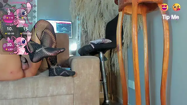 adhara hotter online show from October 7, 8:02 pm