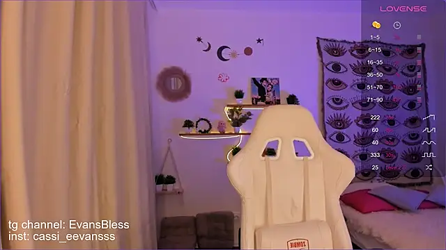 Cassie Ice online show from September 17, 6:11 am