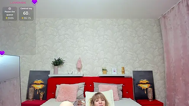 KattyPeachX online show from October 24, 1:45 am