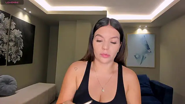 ValeriaRoldanX online show from March 29, 11:31 am