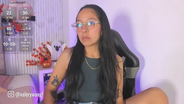 Valery wang online show from October 22, 11:59 am