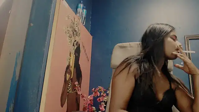 Snapshot of Littleindianmilf chatting on September 18, 11:09 am Littleindianmilf online show from September 18, 11:09 am